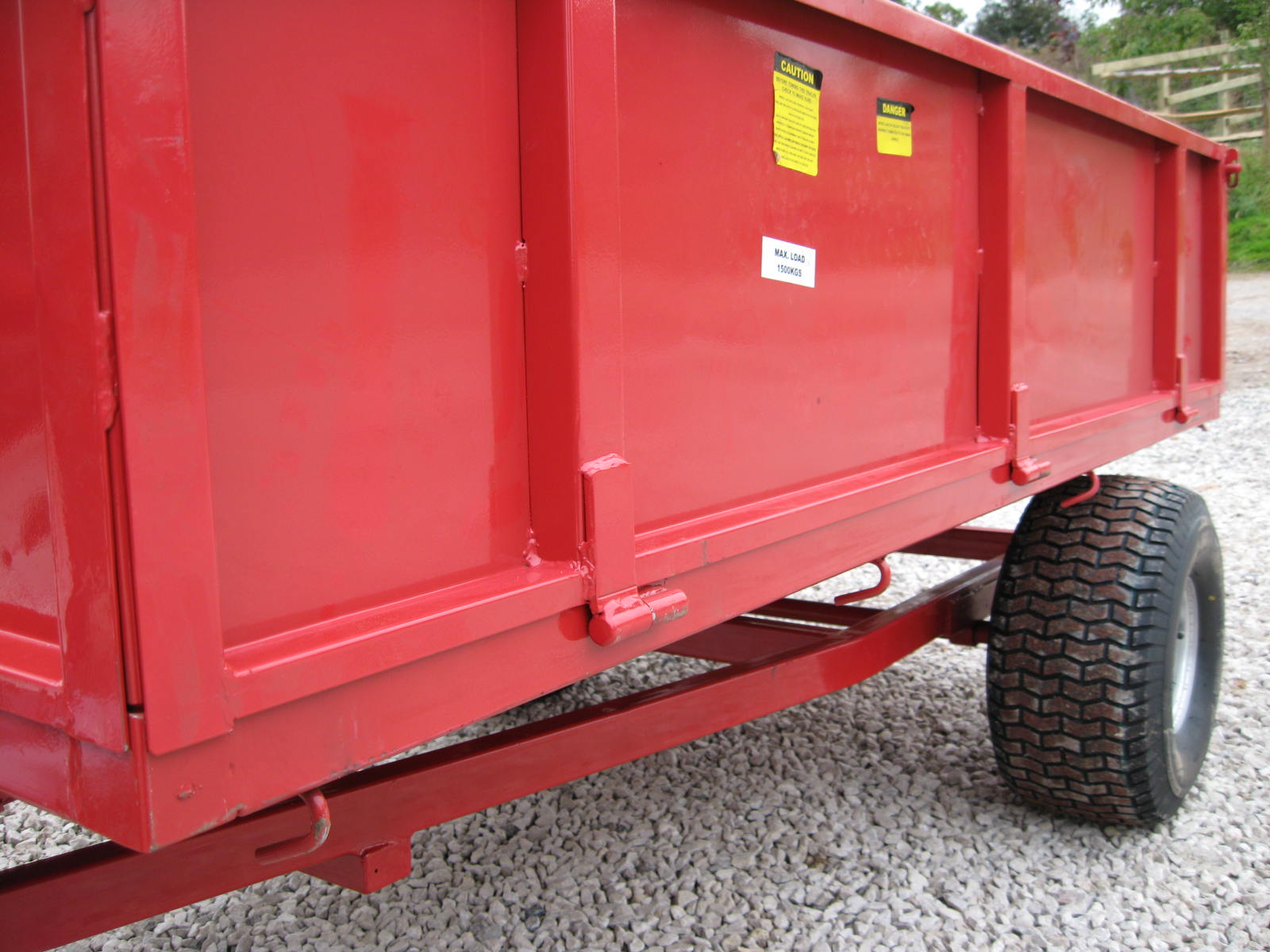 1.0 TON (PAYLOAD) 1.5TON Gross EZ  TIPPING TRAILER